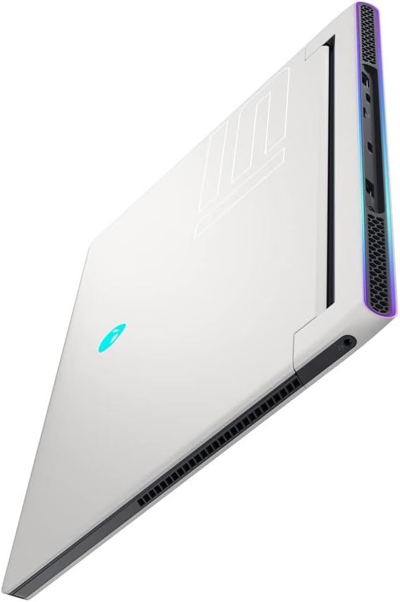 Alienware X15 R2 - QHD - i7-12700H - 16GB RAM - RTX 3070Ti - 512GB SSD - Lunar Light - Image 5