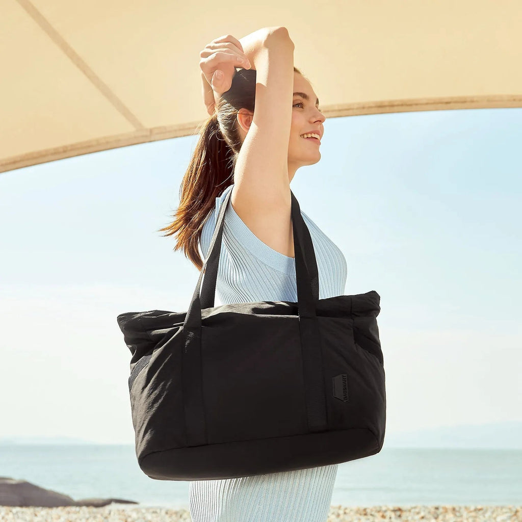 Zoraesque 18L-20L Tote - Image 16