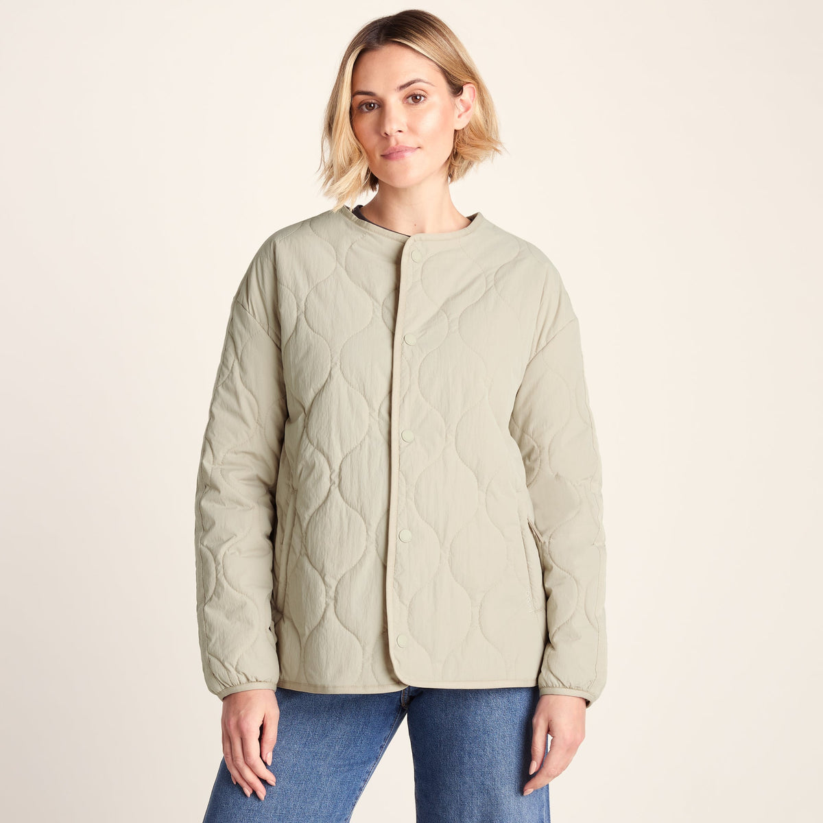 Cleadon Womens Relaxed Fit Shower Resistant Lightweight Insulated Jacket - Cool Beige - Image 7