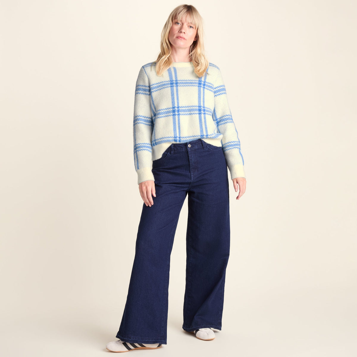 Delilah Womens Checked Chunky Knit Jumper - Vanilla & Cobalt Check - Image 7
