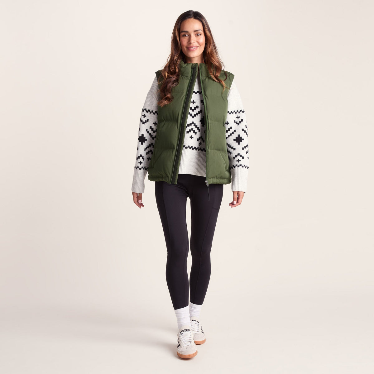 Elyna Womens Shower Resistant Insulated Gilet - Dark Green - Image 2