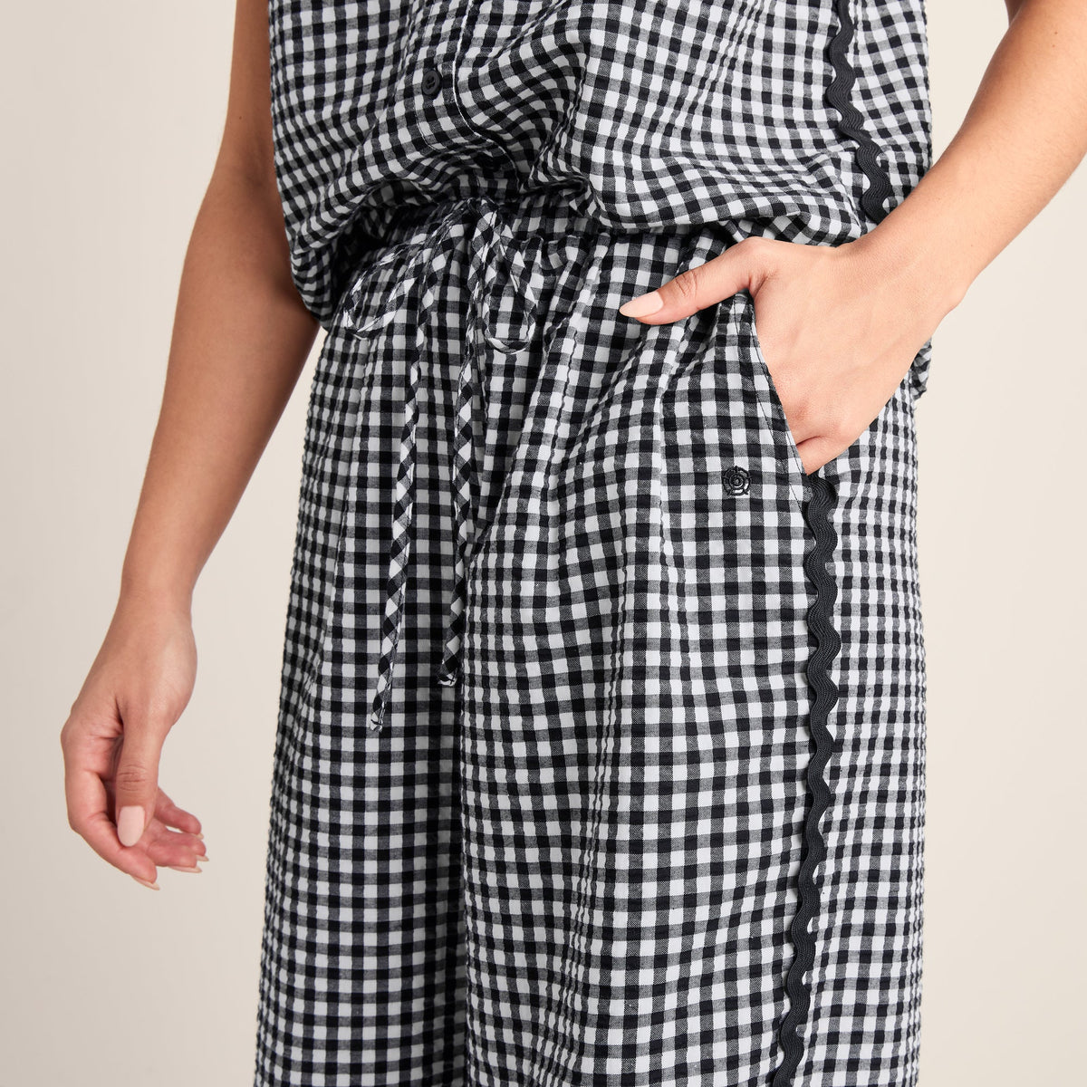 Fearne Womens Gingham Trousers - Black Check - Image 6