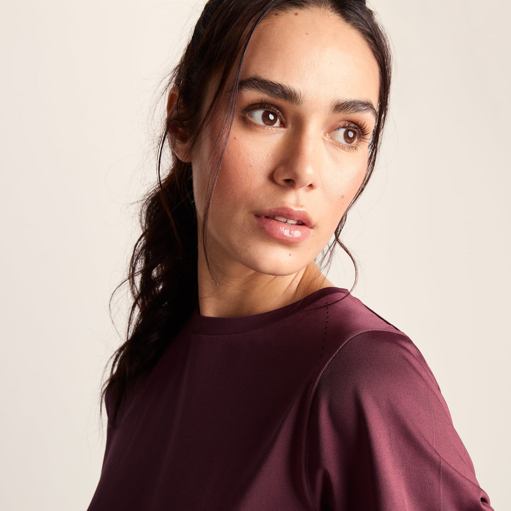Florrie Womens Performance T-Shirt - Black Raspberry - Image 5