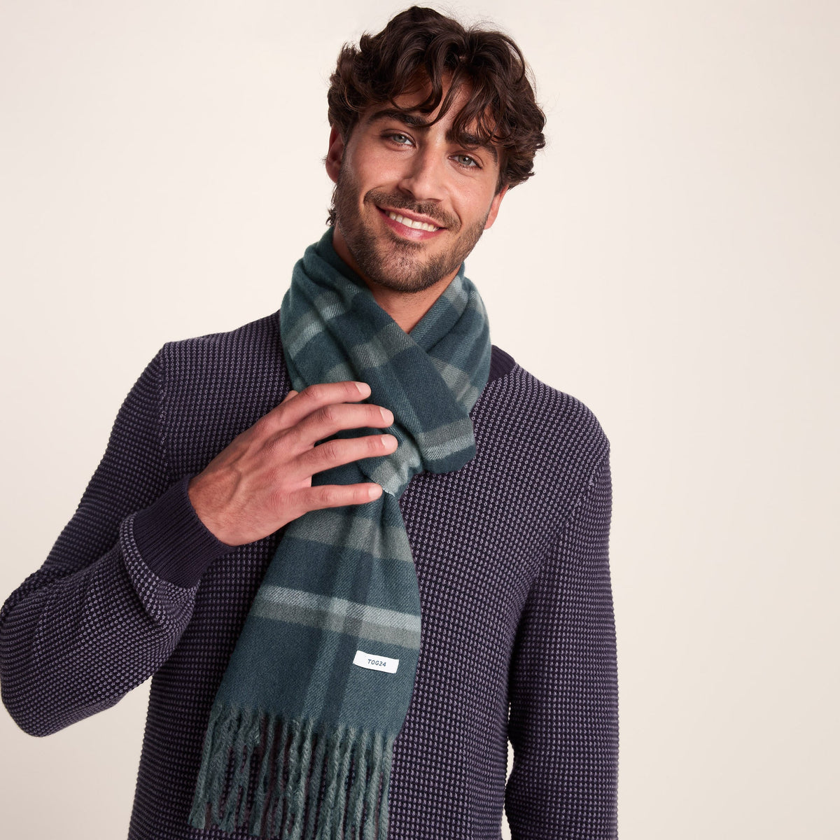 Hayner Woven Scarf - Dark Indigo - Image 4