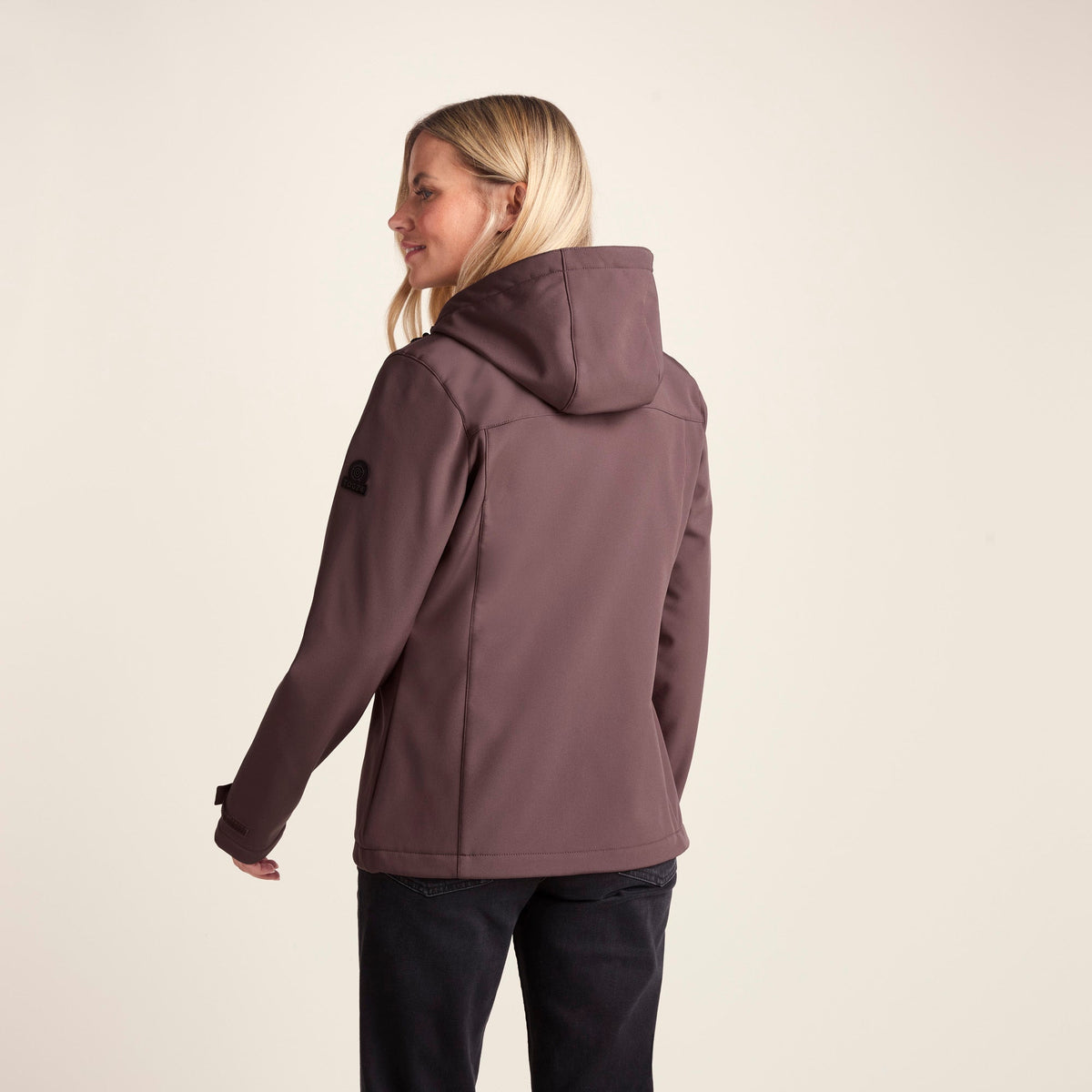 Keld Womens Shower Resistant Hooded Softshell Jacket - Dark Mauve - Image 5
