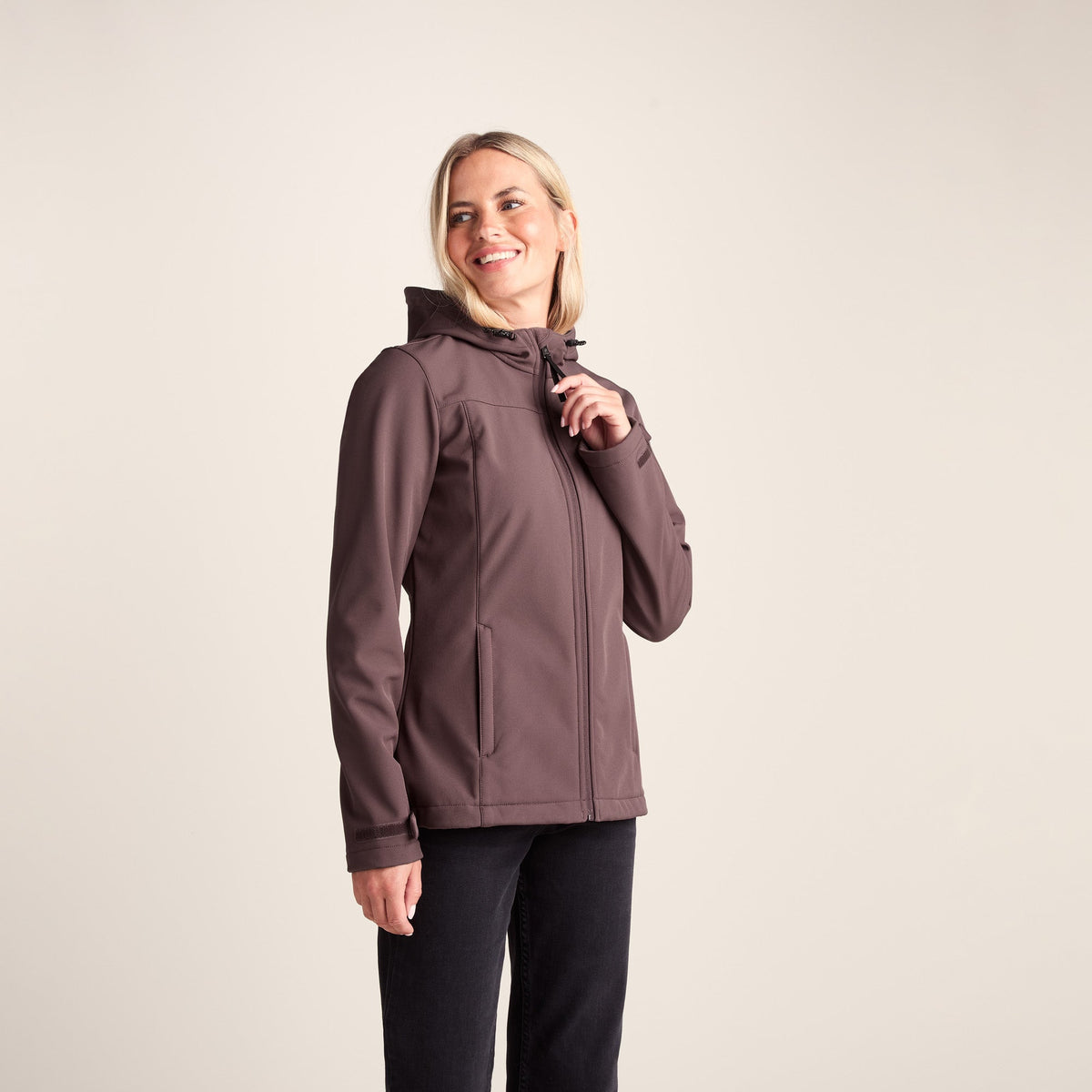 Keld Womens Shower Resistant Hooded Softshell Jacket - Dark Mauve - Image 7