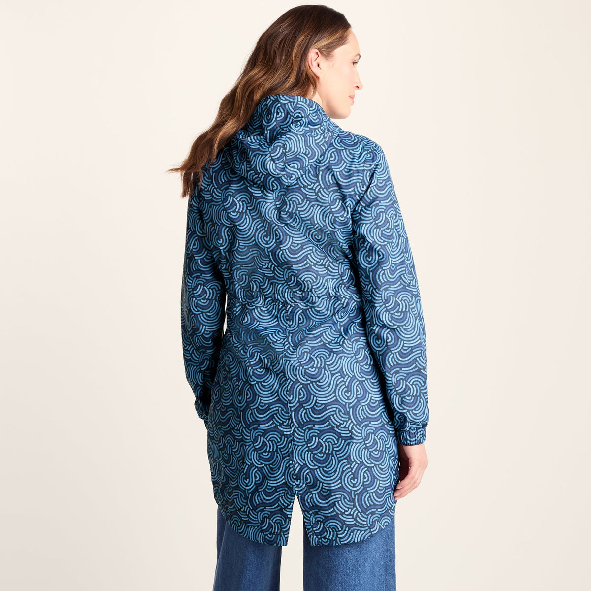 Kilnsey Womens Waterproof Jacket - Smokey Blue Wave Print - Image 4