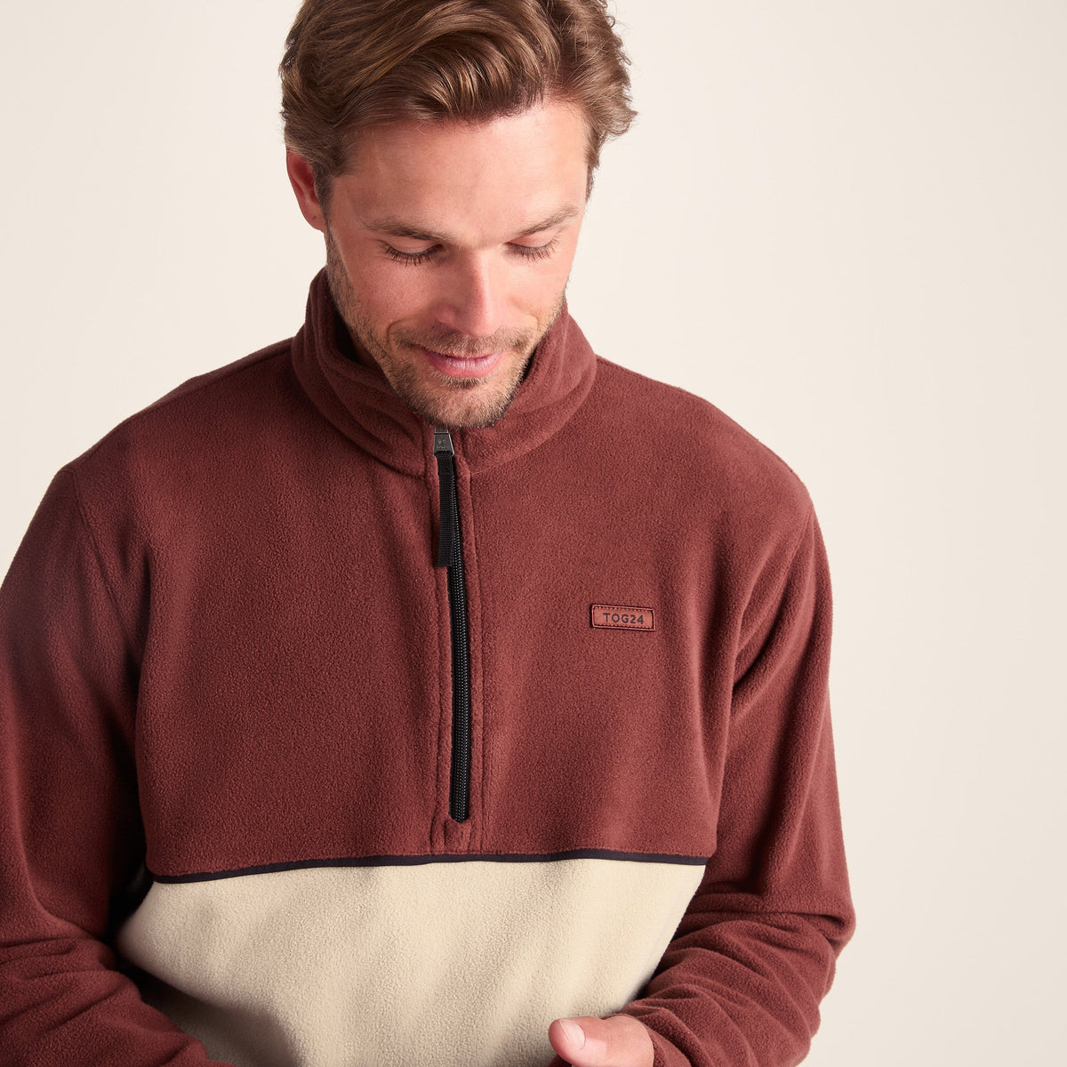 Kirton Mens Relaxed Fit Microfleece Zip Neck - Port/Hazelnut - Image 4
