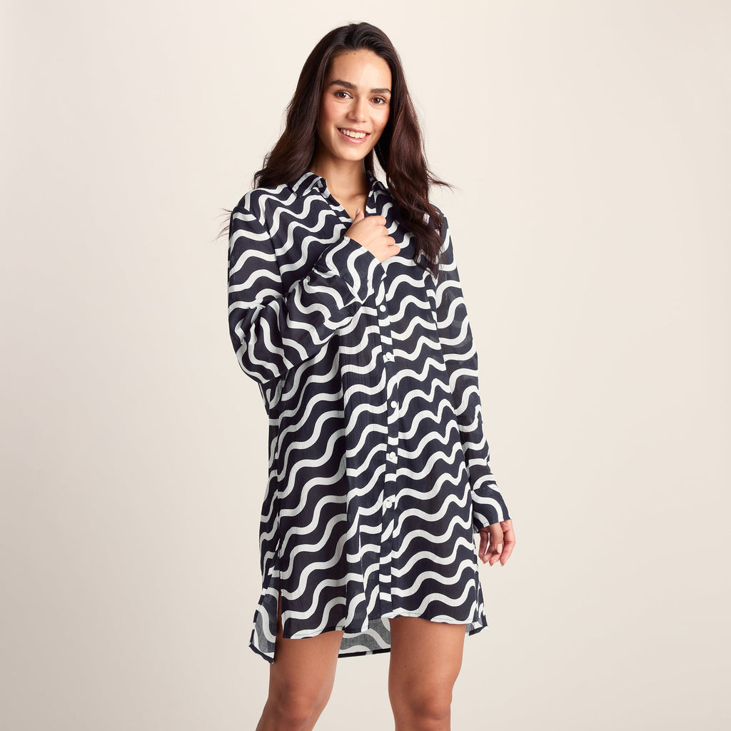 Kylie Womens Long Sleeve 100% Cotton Supersoft Shirt - Oxford Blue Wave Print - Image 6