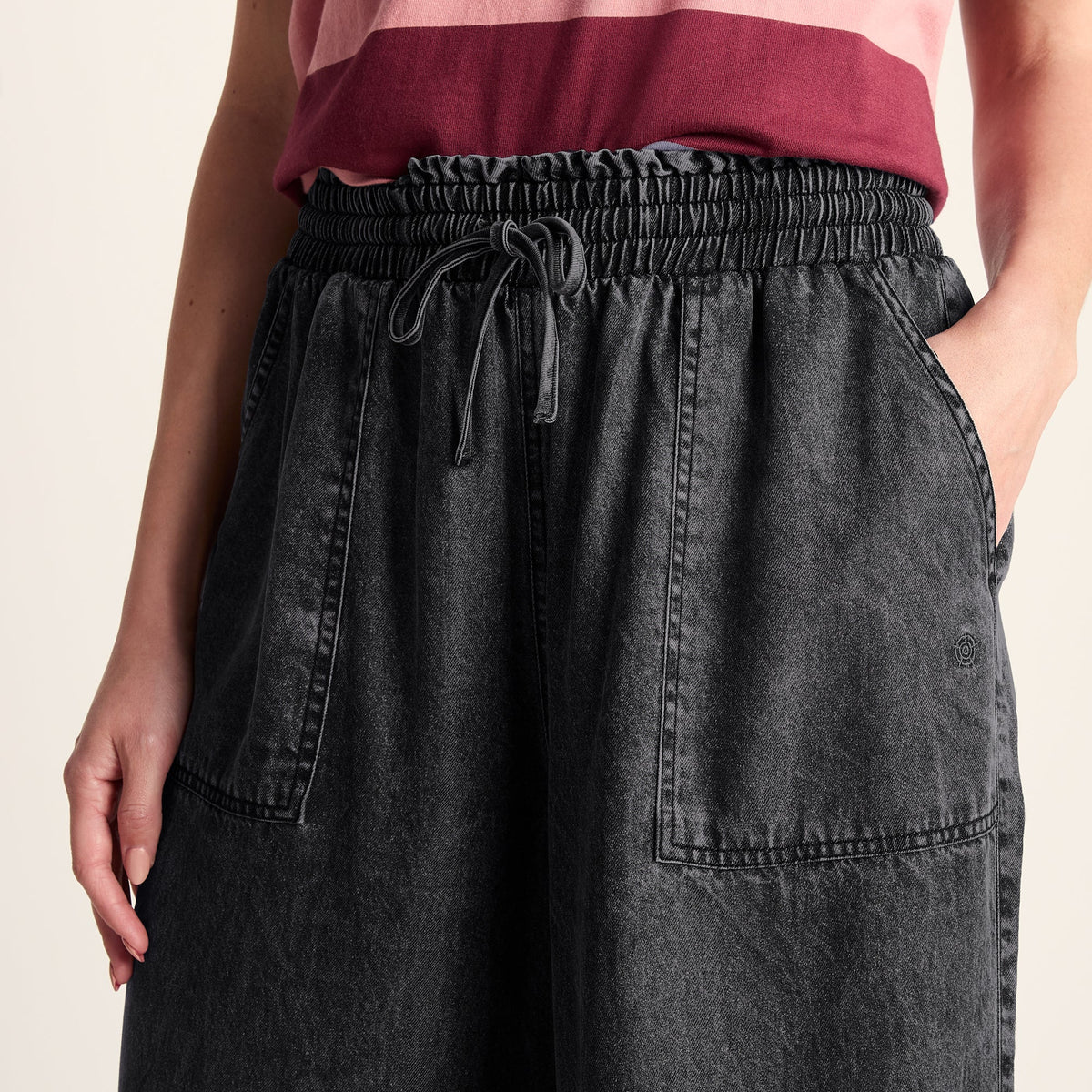 Lucy Womens Wide Leg Denim Look Trousers - Washed Black - Image 6