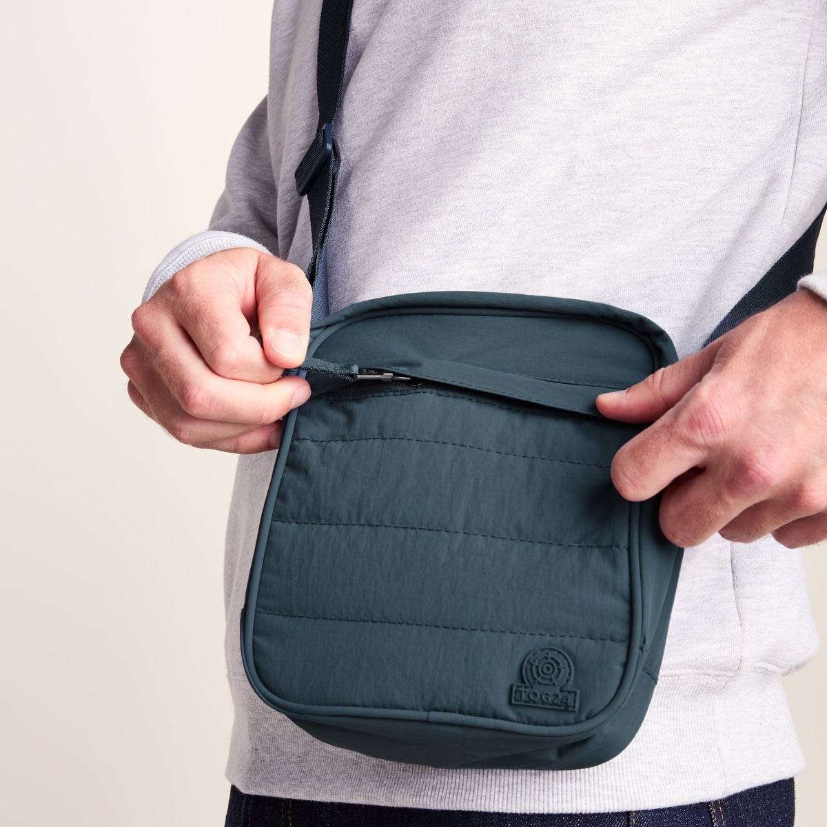 Overton Shoulder Bag - Graphite - Image 2