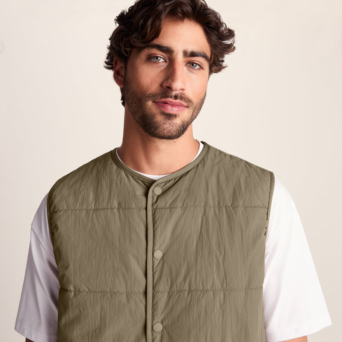 Sutterby Mens Shower Resistant Insulated Gilet - Mushroom - Image 7