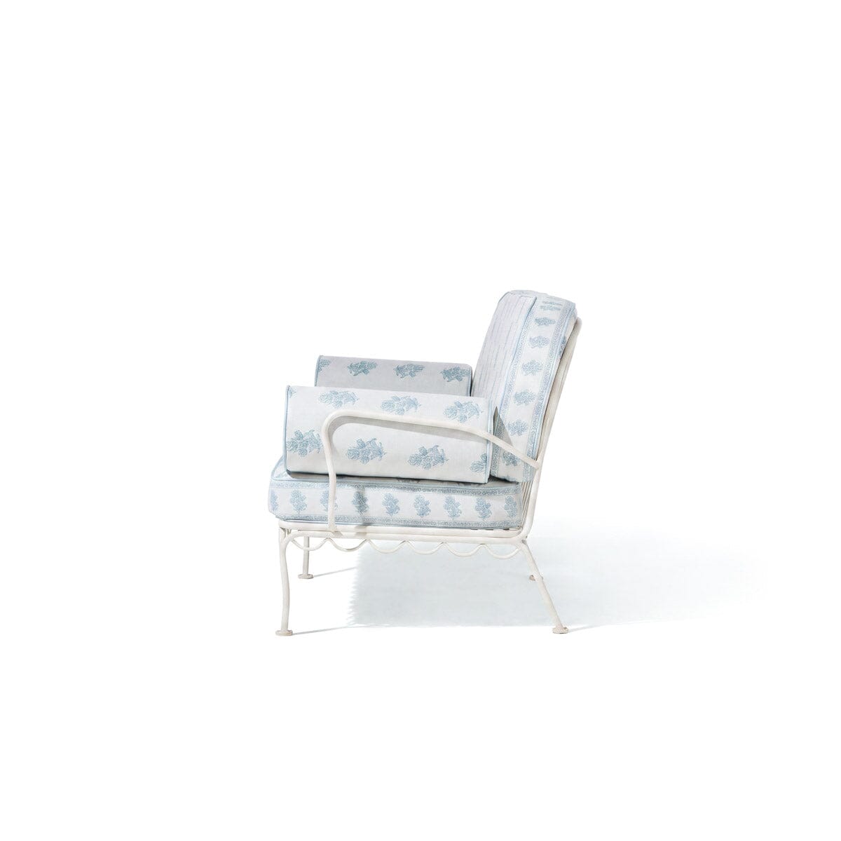 The Al Fresco Sofa by Amanda Lindroth - Image 4