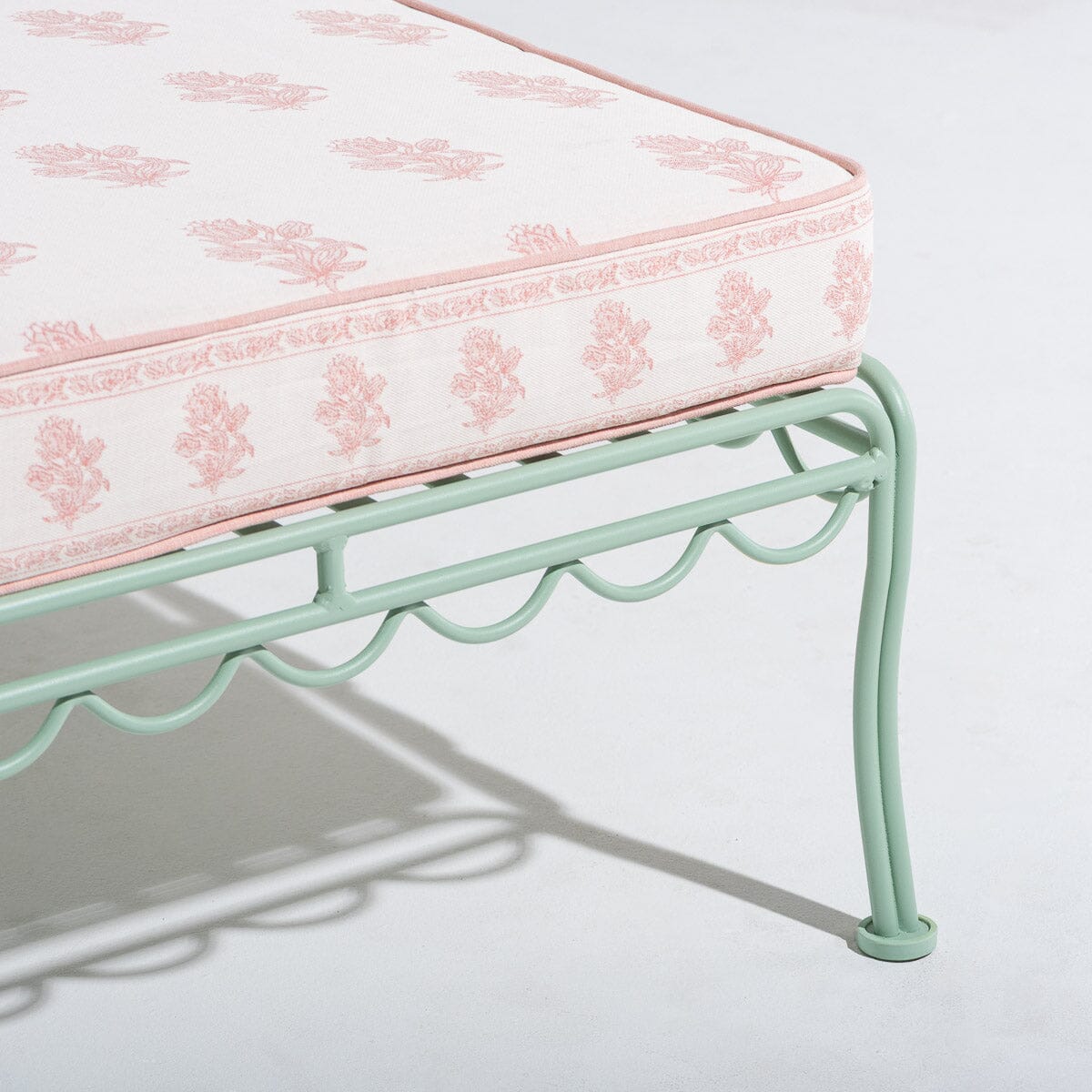The Al Fresco Sun Lounger by Amanda Lindroth - Image 4