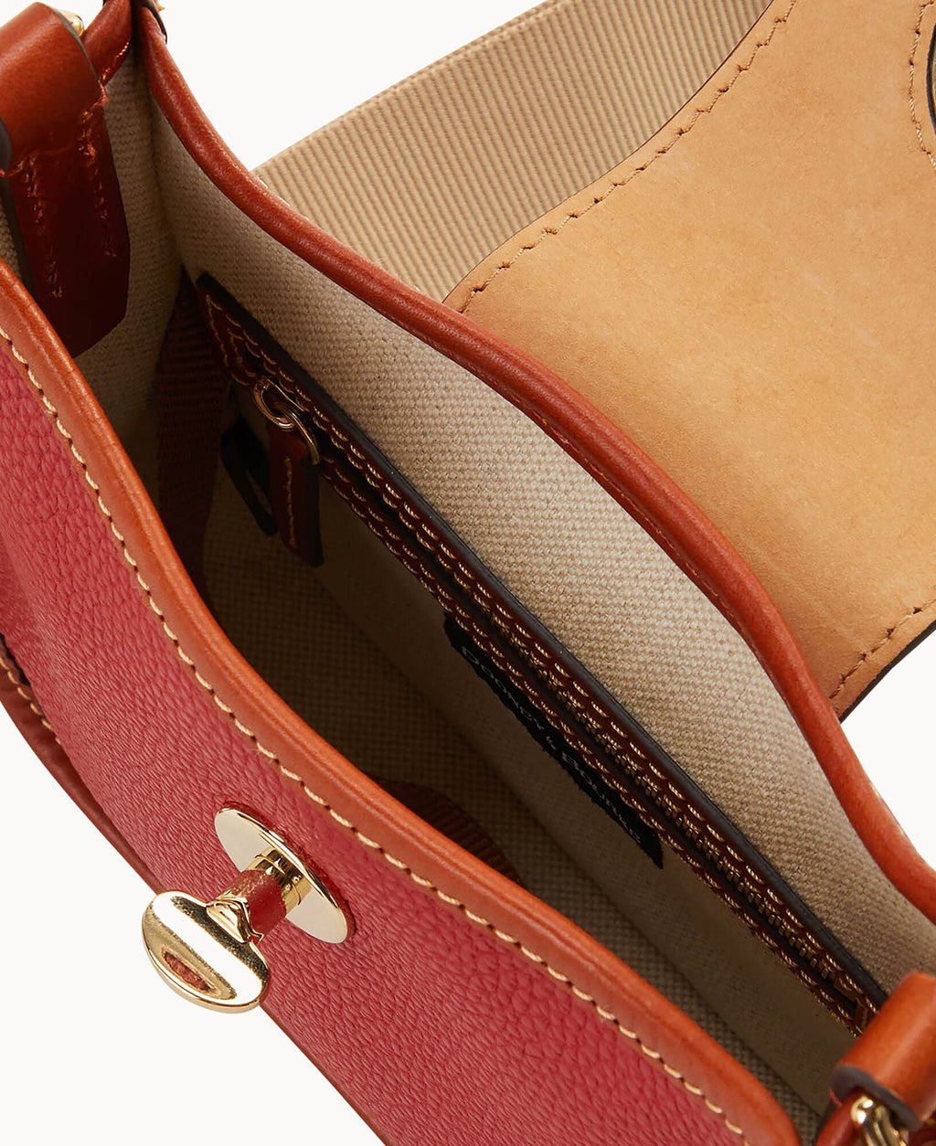 Pebble Turnlock Messenger 20 - Image 48