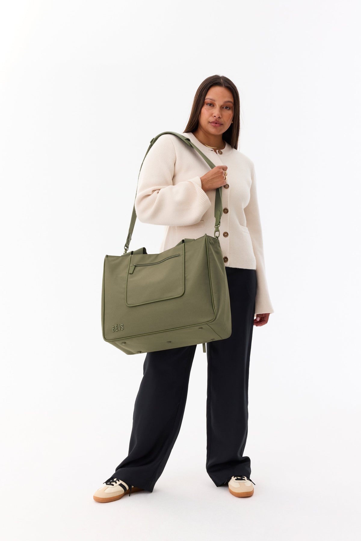 Resale The East To West Tote in Olive - Image 5