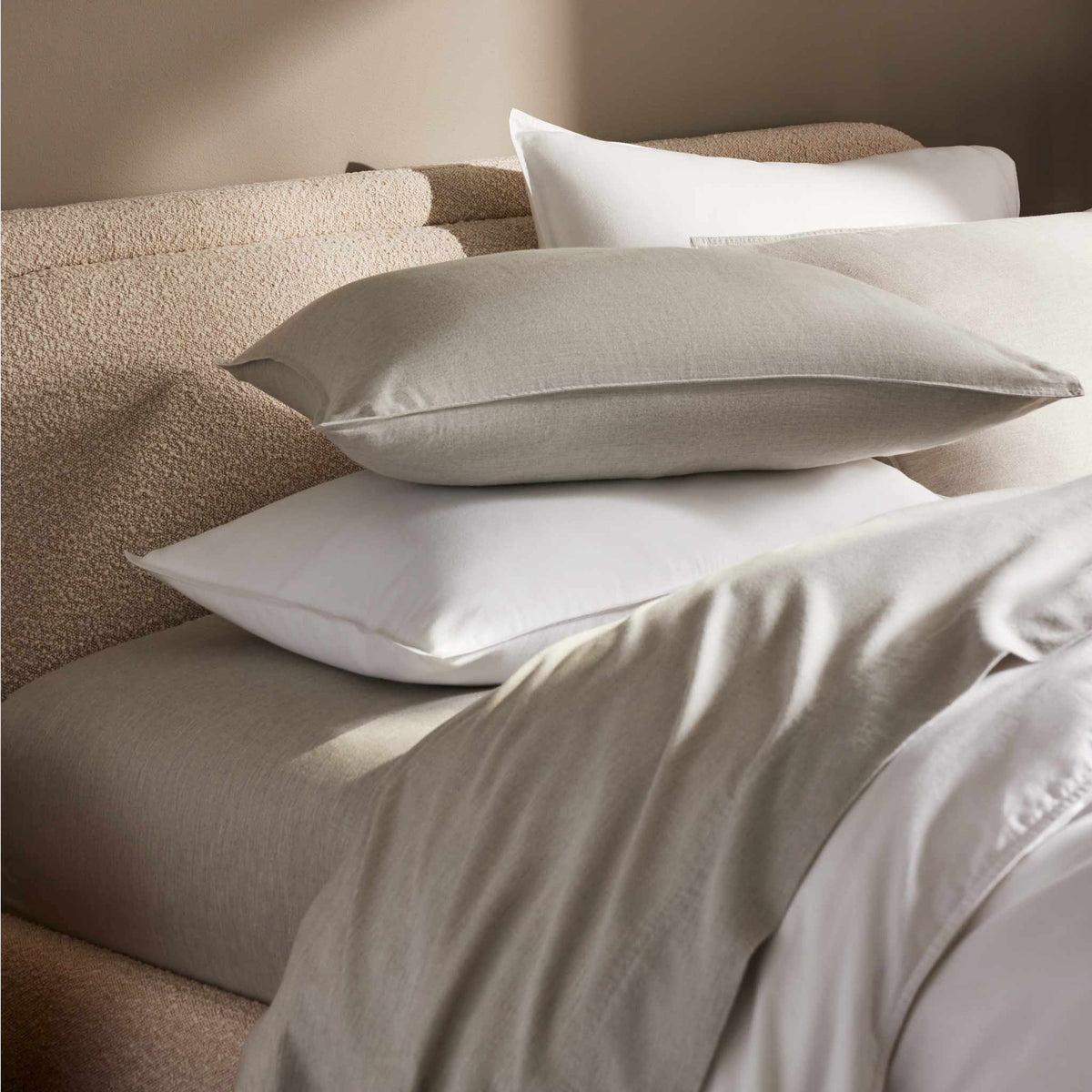 Heathered Cashmere Pillowcase Set - Image 9