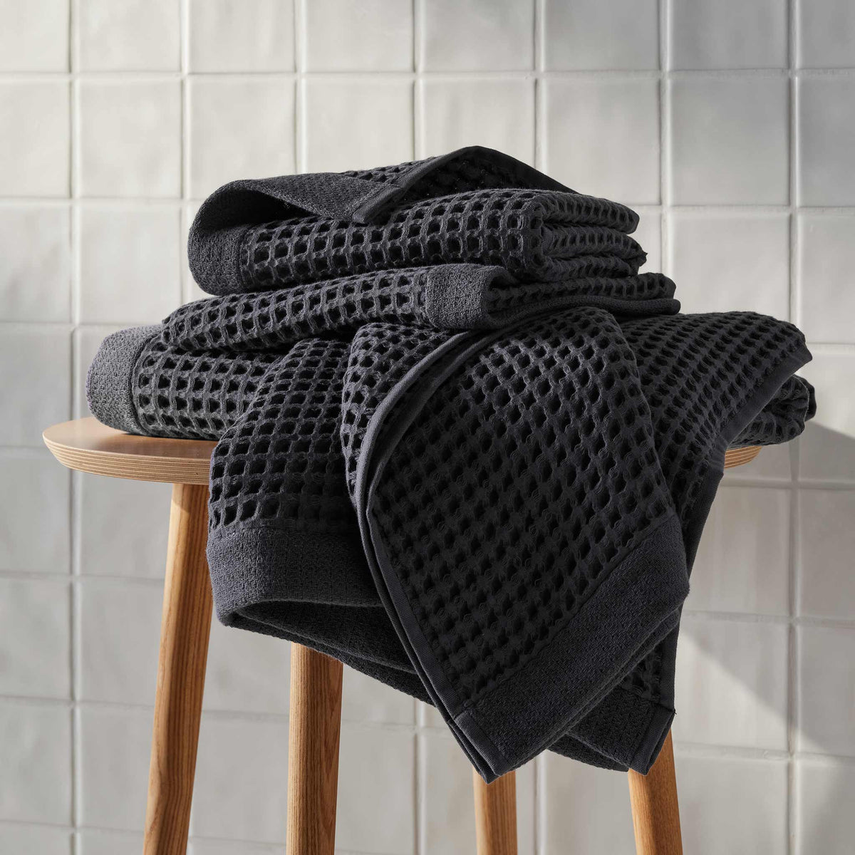 Dreamweave Waffle Bath Sheet Bundle - Image 8