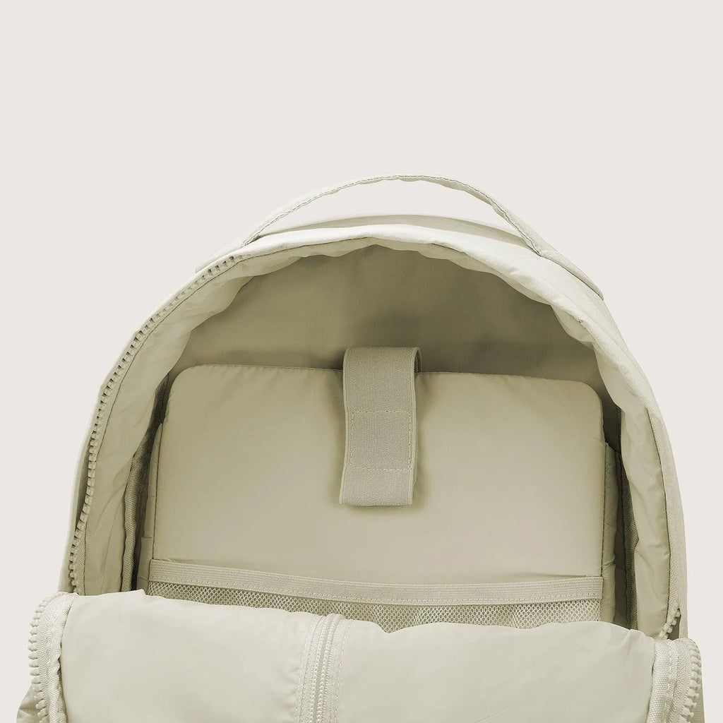 Zoraesque 14L Featherlight 13.3 Inch Backpack - Image 34