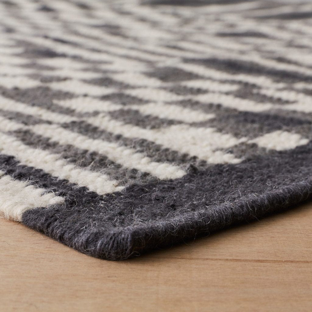Dayita Handwoven Area Rug - Image 3