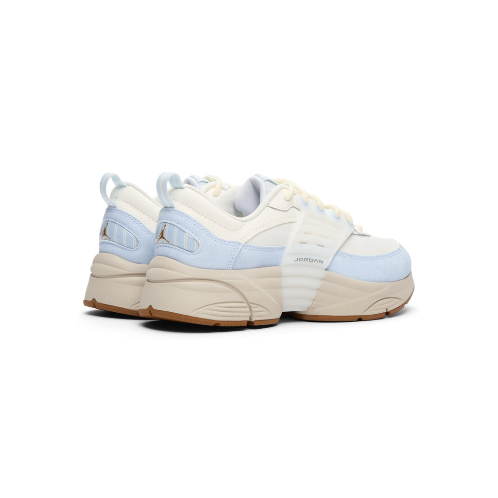 Air Jordan Trunner O/S (Sail/Lt British Tan-Cream Ii) - Image 4
