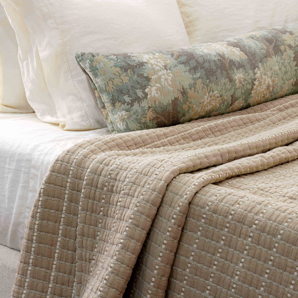 Jangal Jacquard Pillow - Image 2