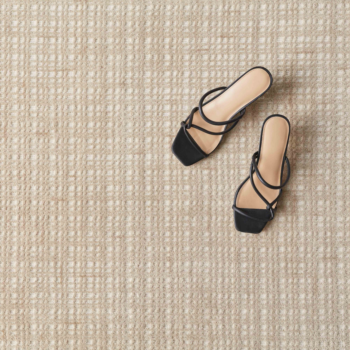 Jasmit Handwoven Area Rug - Image 5