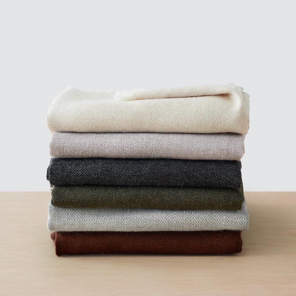 La Calle Alpaca Throw - Image 5