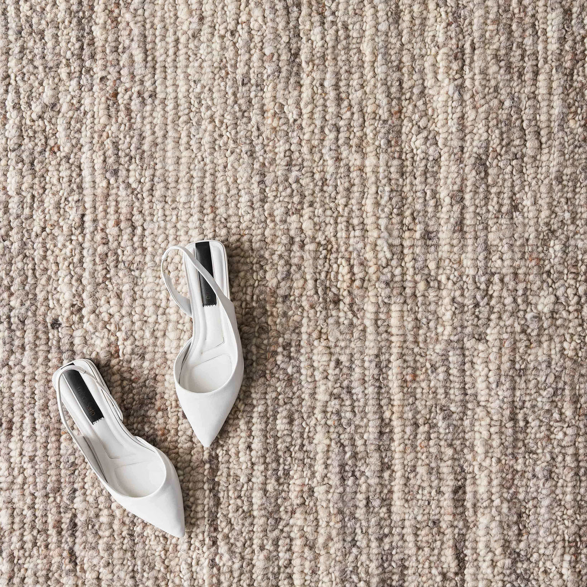Lalli Handwoven Accent Rug - Image 2