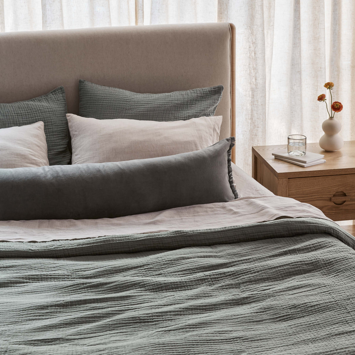 Naveta Velvet Lumbar Pillow - Image 11