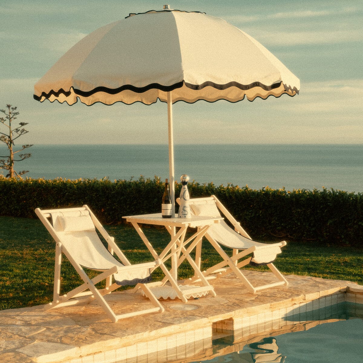 The Tall Folding Table - Image 12