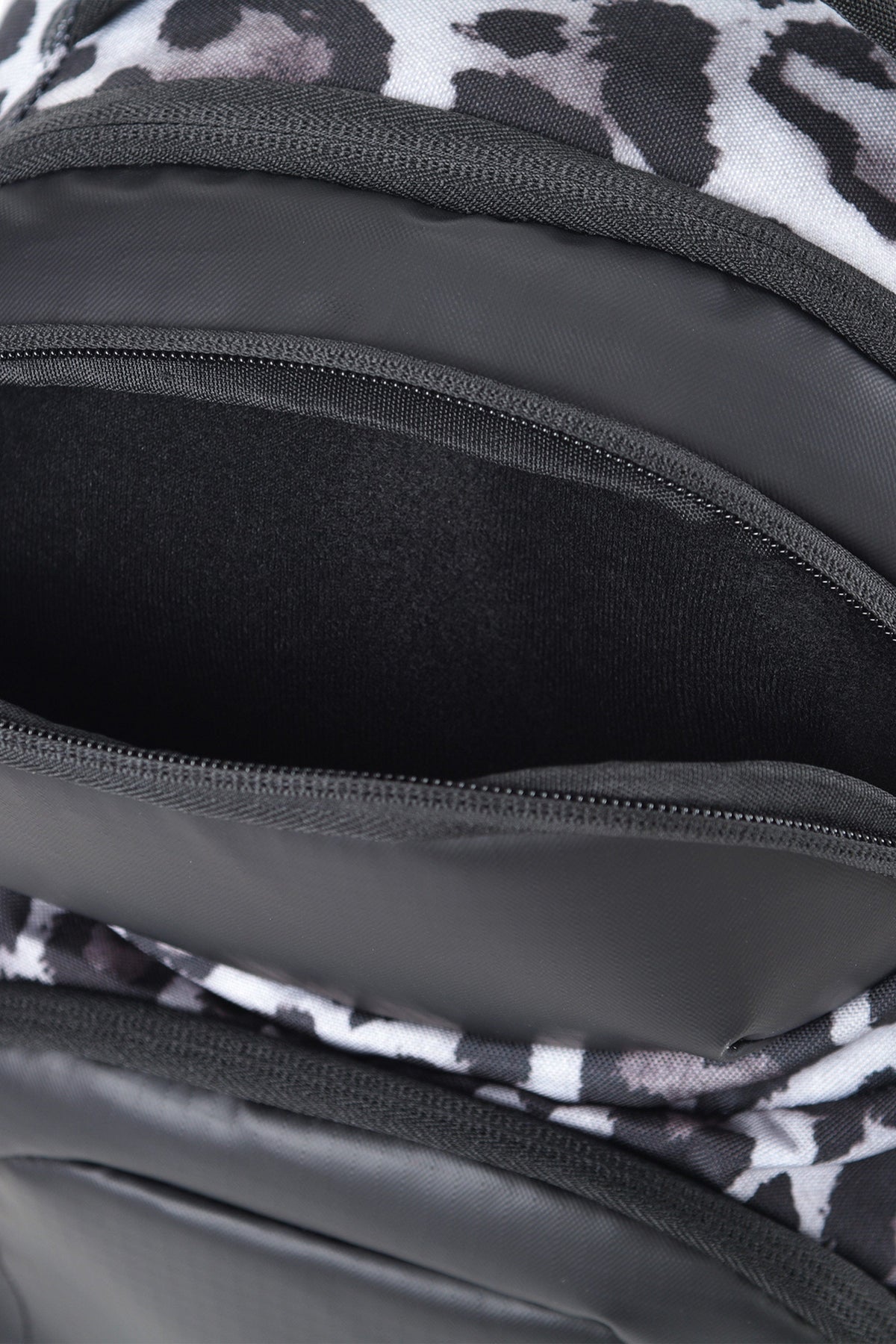 Surfanic Urban 20l Backpack - Ice - Image 12