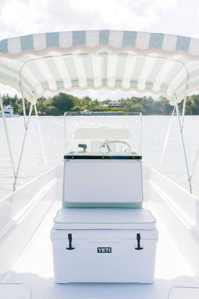 Palm Yacht - Image 6