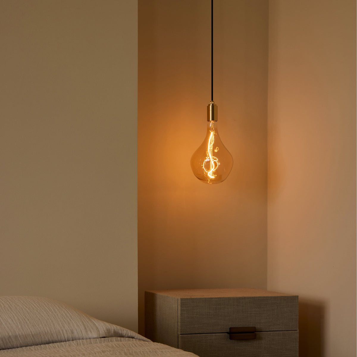 Voronoi II Pendant Light in Brass - Image 4