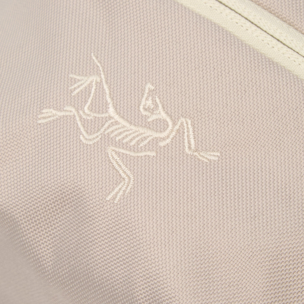 Arc'teryx Mantis 1 Waist Pack (Rune / Sea Salt) - Image 3