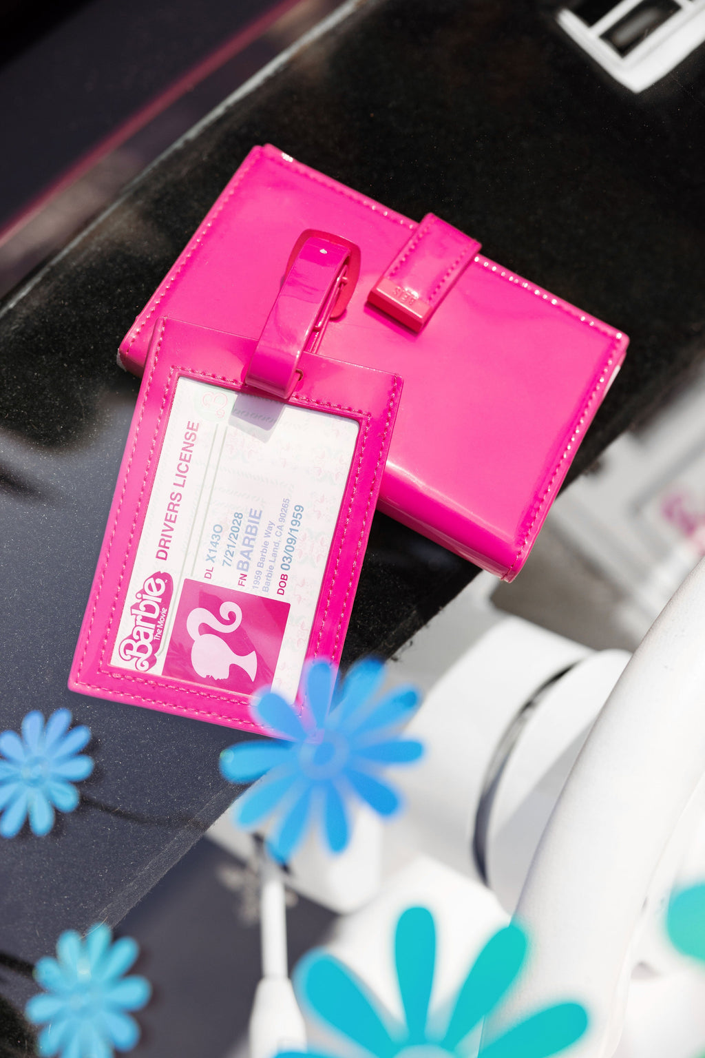 The Passport & Luggage Tag Set in Barbie™ Pink - Image 6
