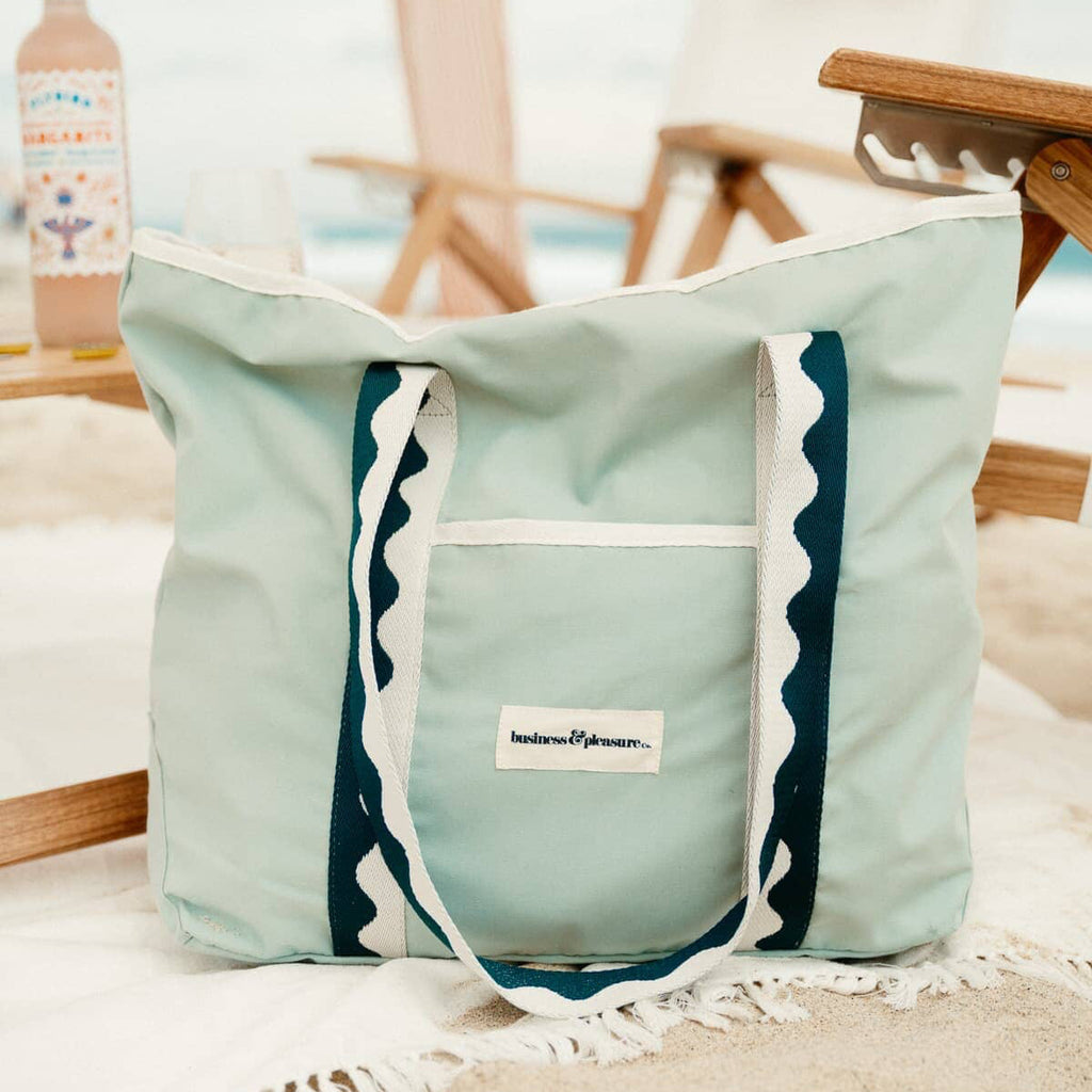 The Beach Bag - Image 5