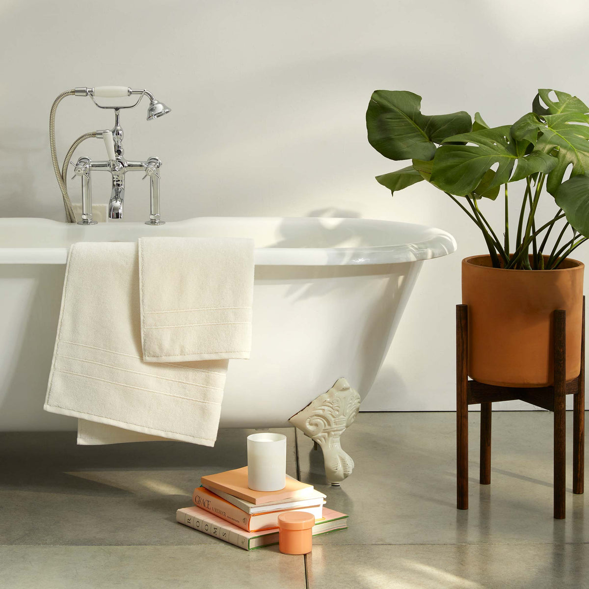 Rewards Super-Plush Hand Towels Set of 2 - Image 24