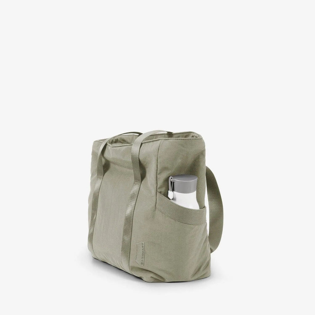 Zoraesque 18L-20L Tote - Image 33