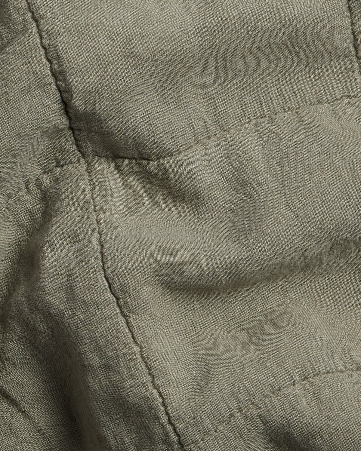 Linen Box Quilt (Moss) - Image 3