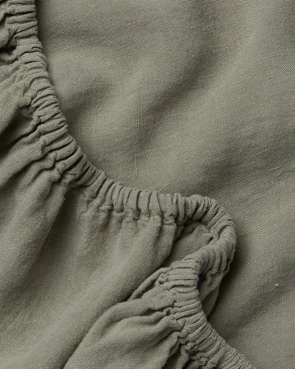 Linen Fitted Sheet (Moss) - Image 3
