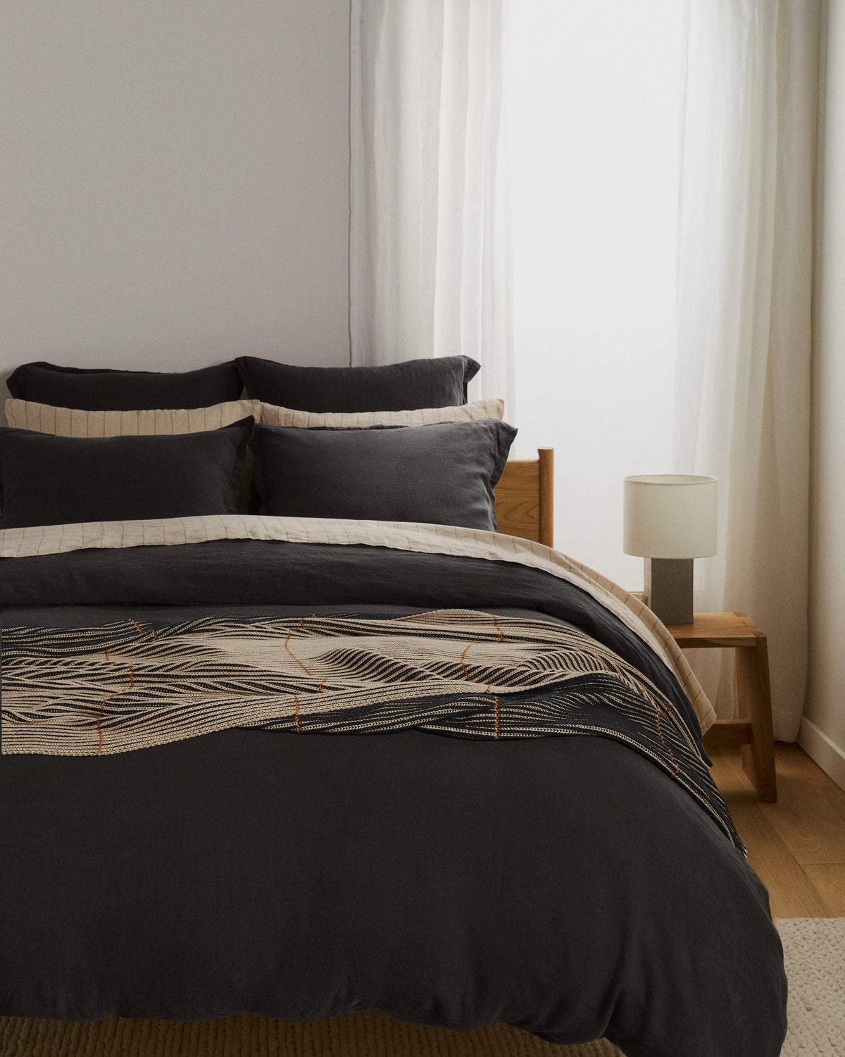 Linen Euro Sham (Onyx) - Image 4