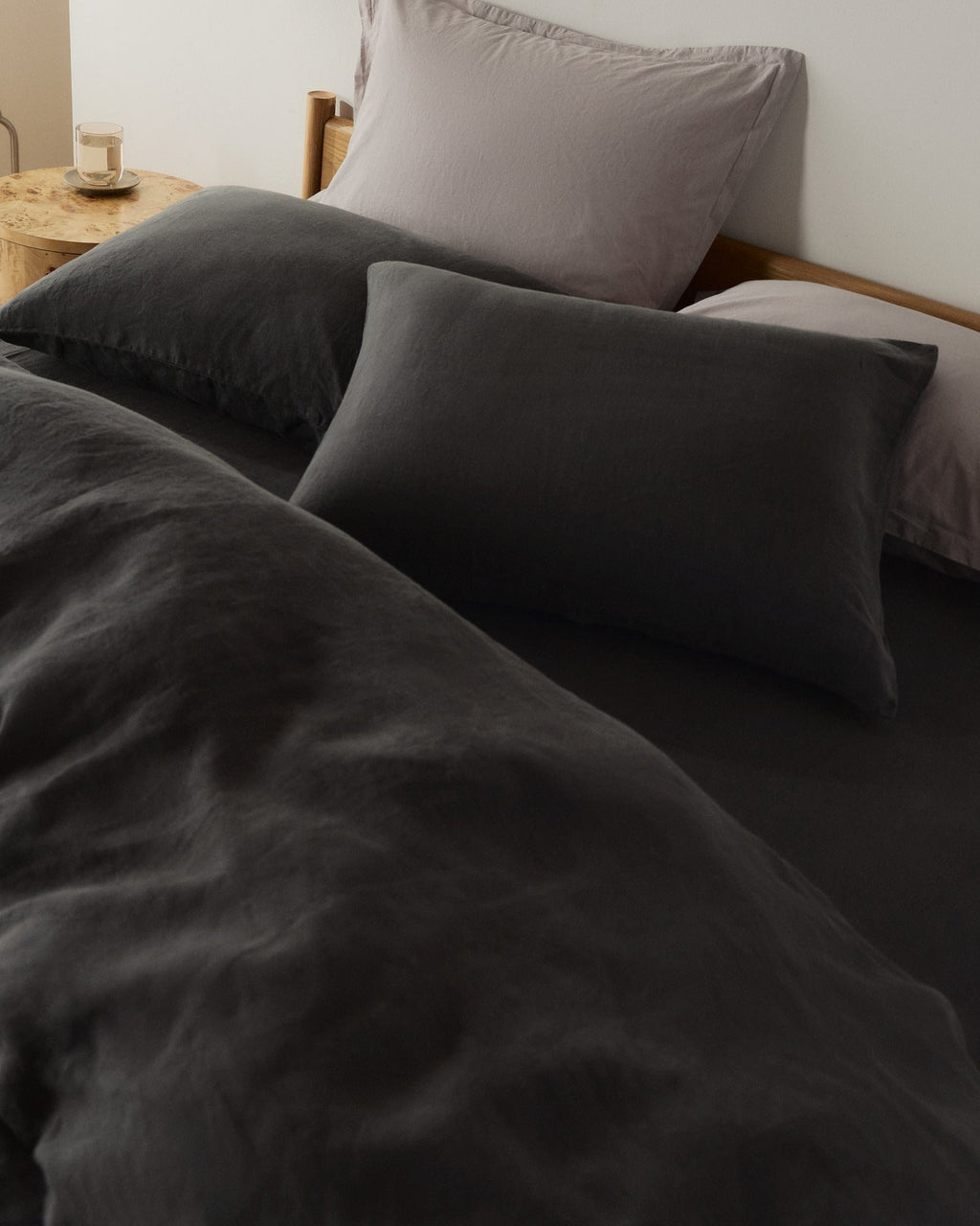 Linen Pillowcase Set (Onyx) - Image 2