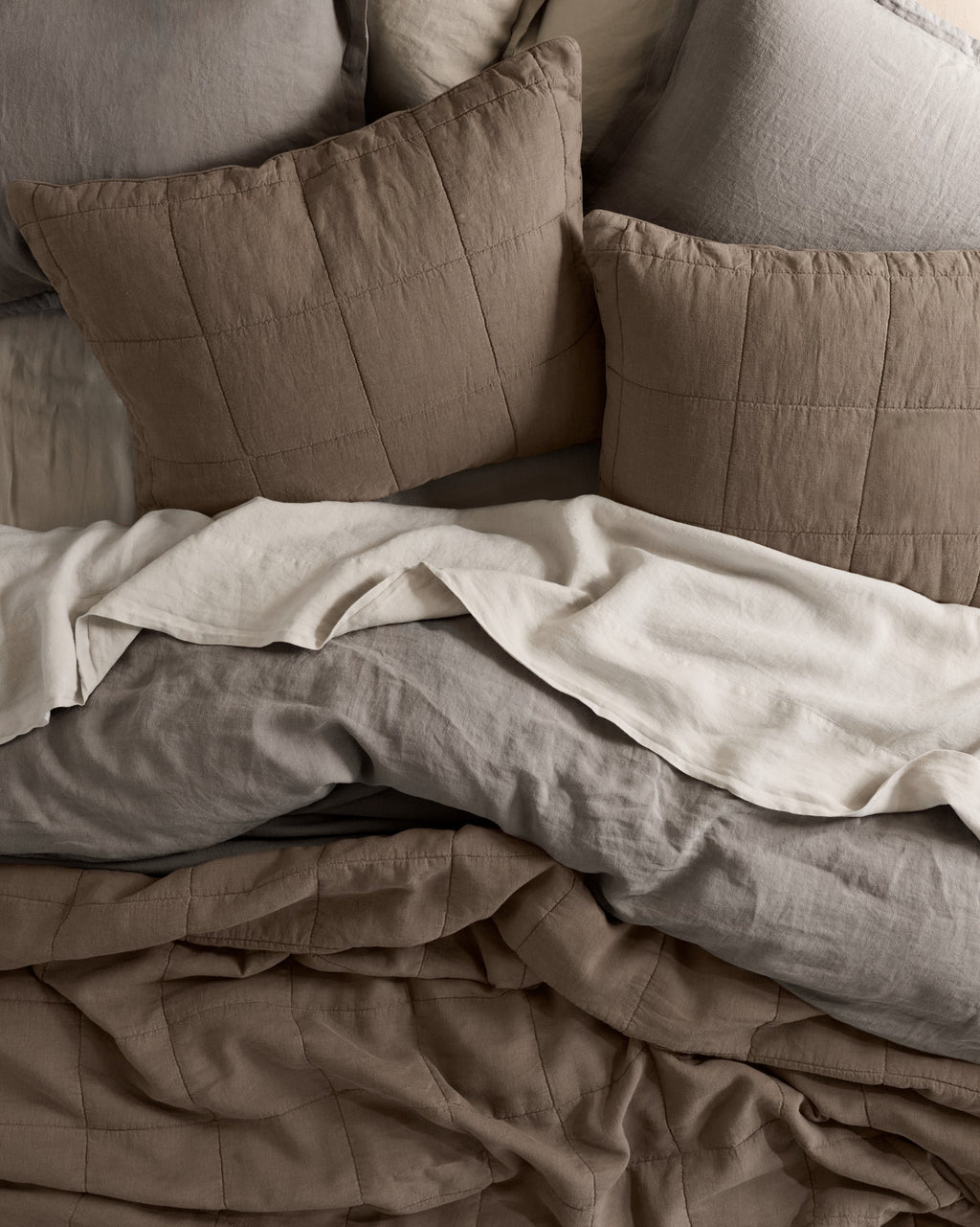 Linen Box Quilted Sham Set (Warm Grey) - Image 5