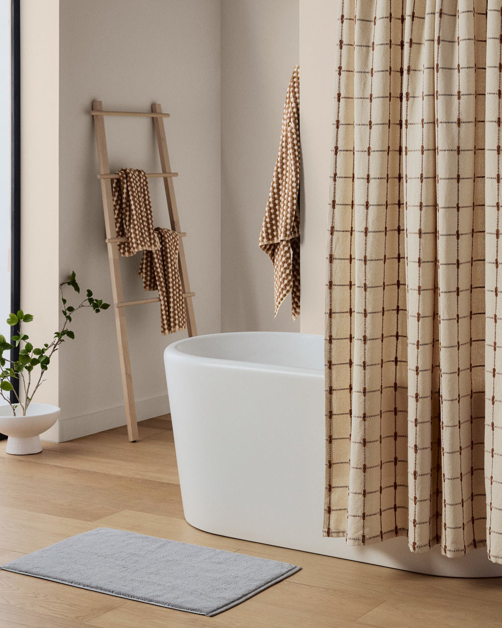 Organic Plush Tub Mat (Sky) - Image 4