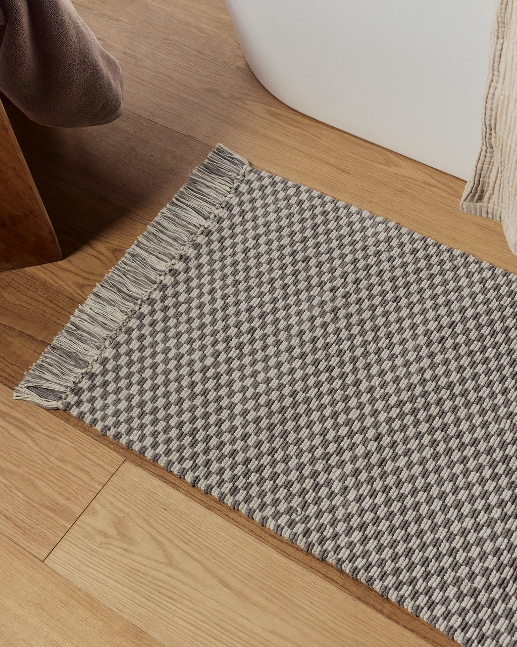 Organic Checkered Bath Rug (Pebble and Dove) - Image 5