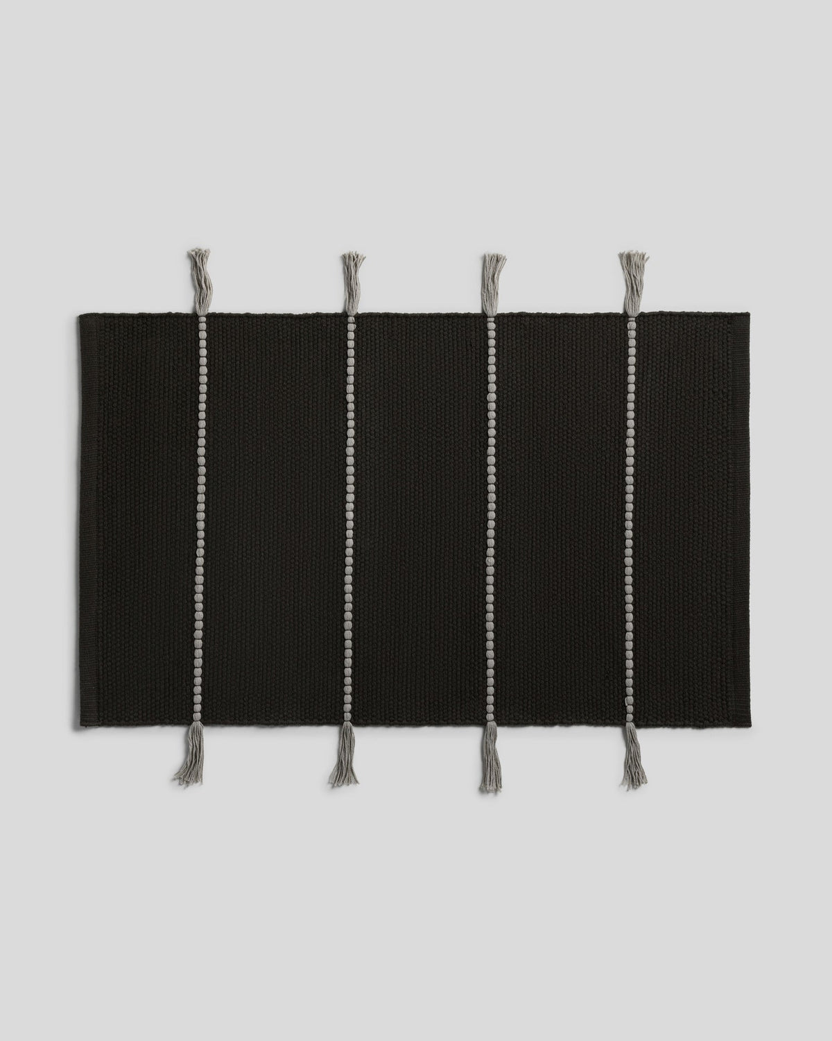 Organic Tassel Bath Rug (Onyx and Pewter)