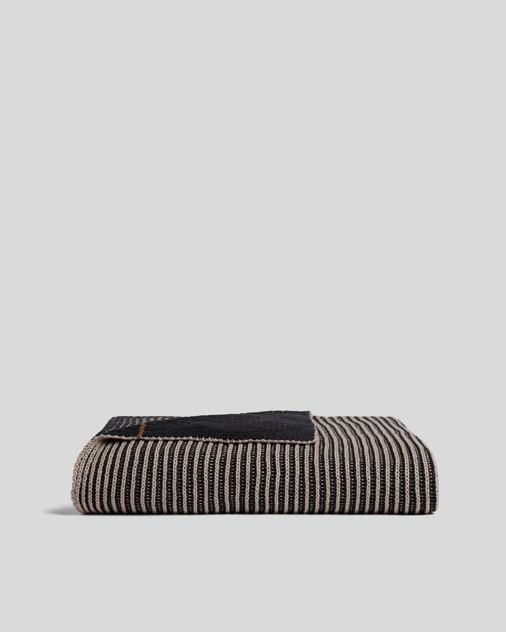 Organic Two Tone Rib Knit Throw (Toast and Onyx)