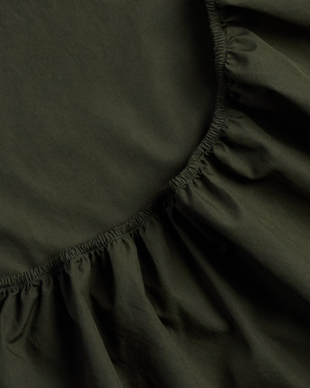 Percale Fitted Sheet (Evergreen) - Image 3