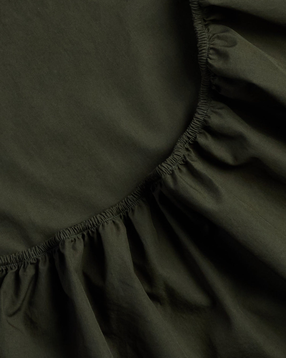 Percale Fitted Sheet (Evergreen) - Image 3